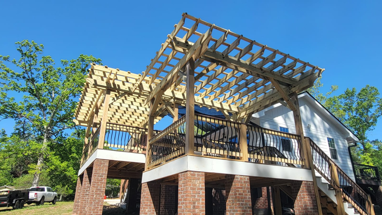 Custom deck construction in NC